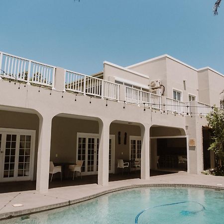 Caza Beach Guesthouse Durban Exterior photo