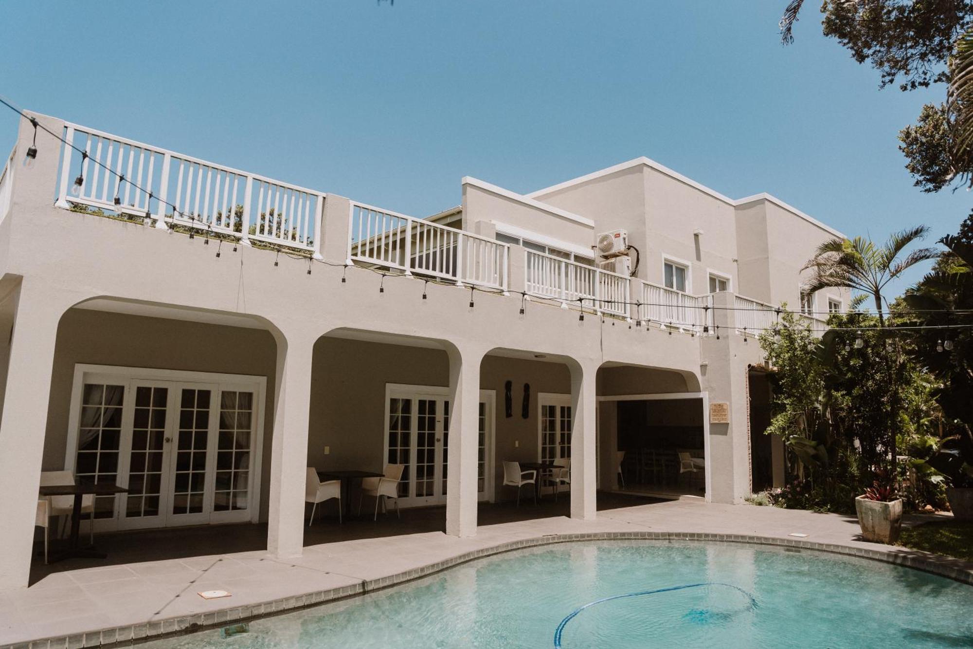 Caza Beach Guesthouse Durban Exterior photo