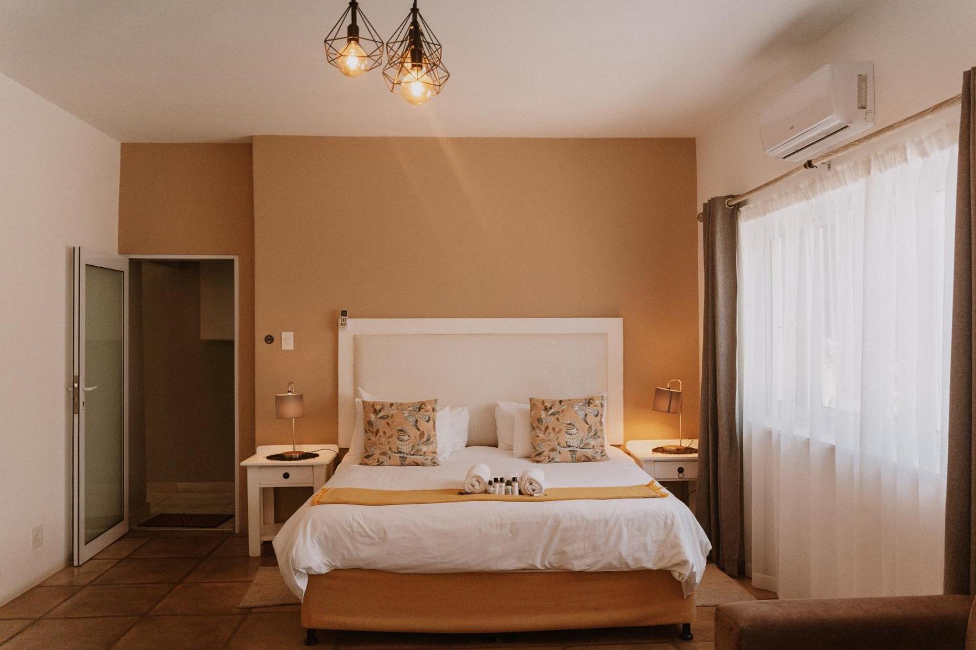 Caza Beach Guesthouse Durban Room photo
