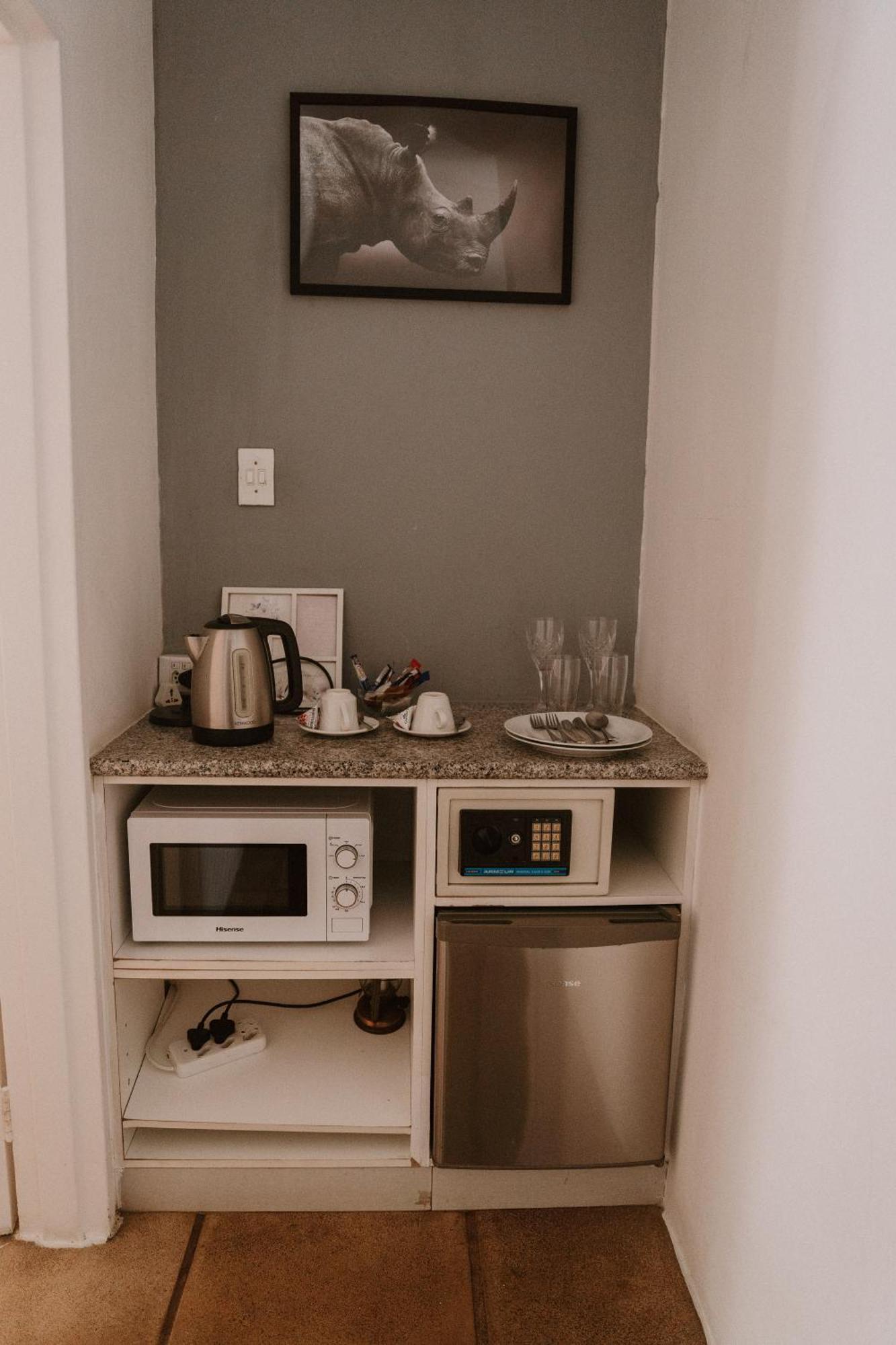 Caza Beach Guesthouse Durban Room photo