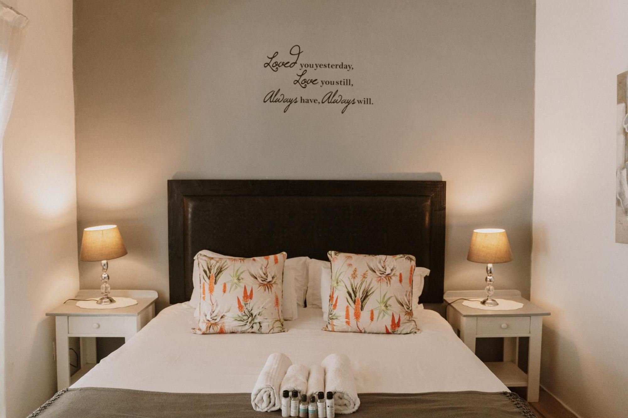 Caza Beach Guesthouse Durban Room photo